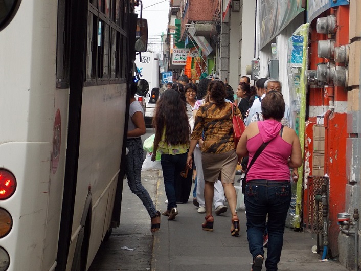 Paradas de autobuses en el centro de Xalapa/ Foto: Francisco De Luna