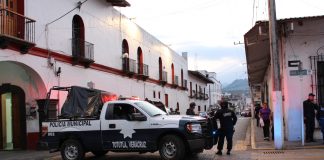 Pretenden linchar a los roba autos