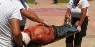 Le abrieron el cuello en ataque