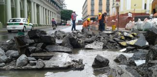 Video: Destruyen red de agua por rehabilitación de Enríquez en Xalapa