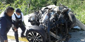 (Video) Se accidentan cuatro jóvenes, destrozan su auto en la carretera Xalapa-Veracruz