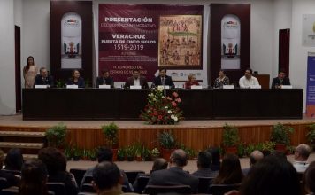 Presentan el libro “Veracruz, Puerta de Cinco Siglos 1519-2019” en el Congreso del Estado
