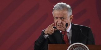 A-U-T-O-R-I-T-A-R-I-S-M-O