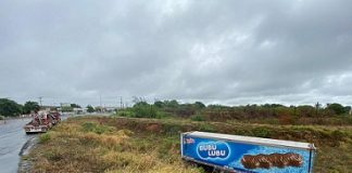 Se desprende caja de remolque en la carretera Acayucan-Sayula de Alemán
