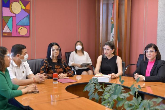 Adriana Linares Capitanachi