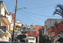 Vehículos invaden calles aledañas al Cecan